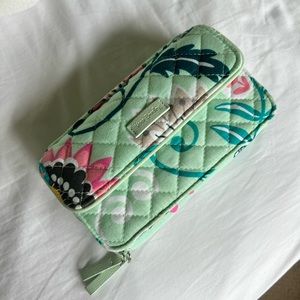 Vera Bradley Wallet Wristlet/Crossbody